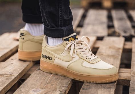 nike air force beige zwart|beige air force 1 men.